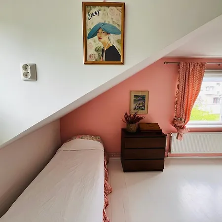 Lovely House - Free Parking - 10 Min To Downtown