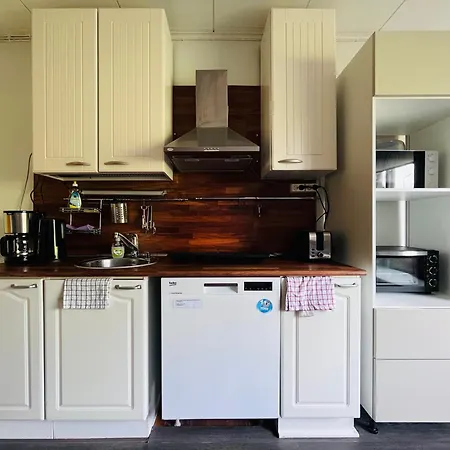 펜션 Lovely House - Free Parking - 10 Min To Downtown
