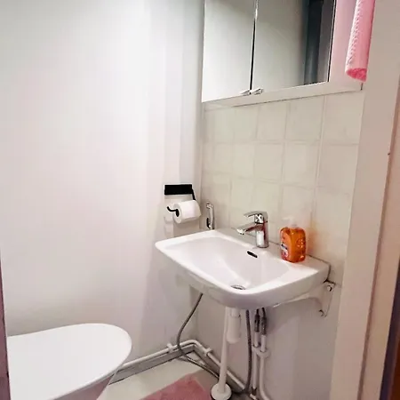 Lovely House - Free Parking - 10 Min To Downtown *