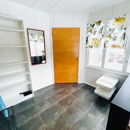 Lovely House - Free Parking - 10 Min To Downtown * 탐페레